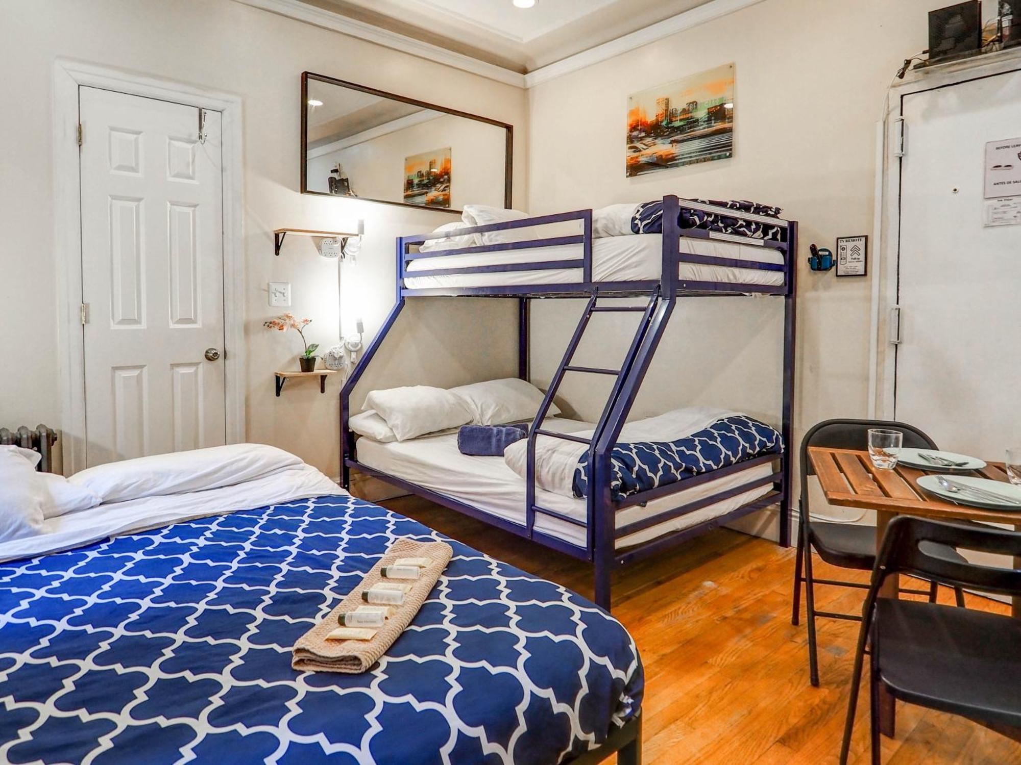 Empire Broadway Retreats Apartment New York Bagian luar foto